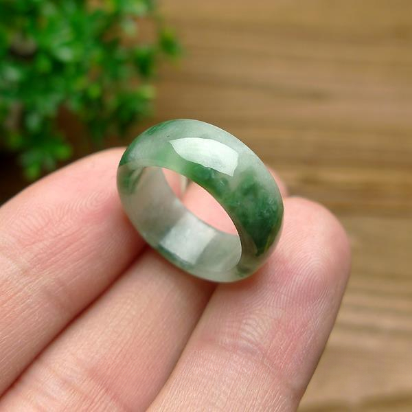 Jewelry Making Rings - Anillo de Jade verde con gema